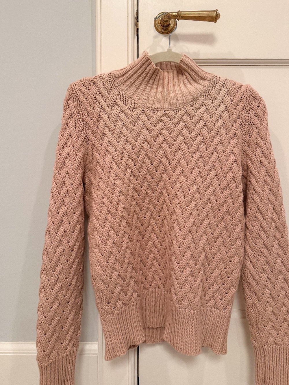 Women’s Vince Camuto Pink Mock Turtle Neck Decorative Knit Sweater Size Small